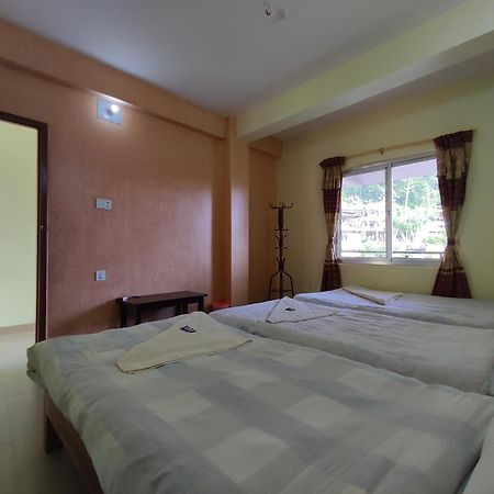 Hotel Green Hill View Pokhara Bilik gambar